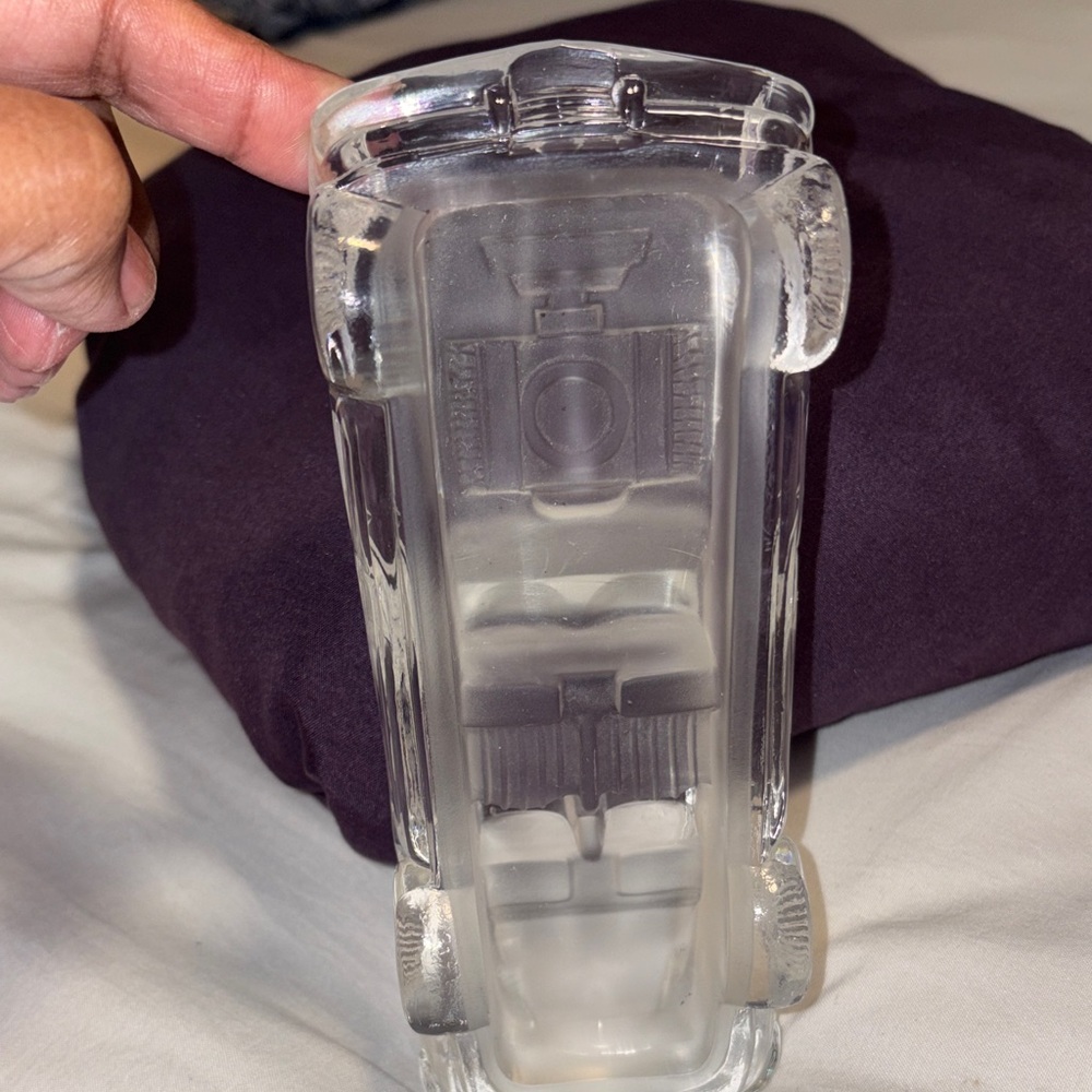 Crystal Car Paperweight - Picture 4 of 9